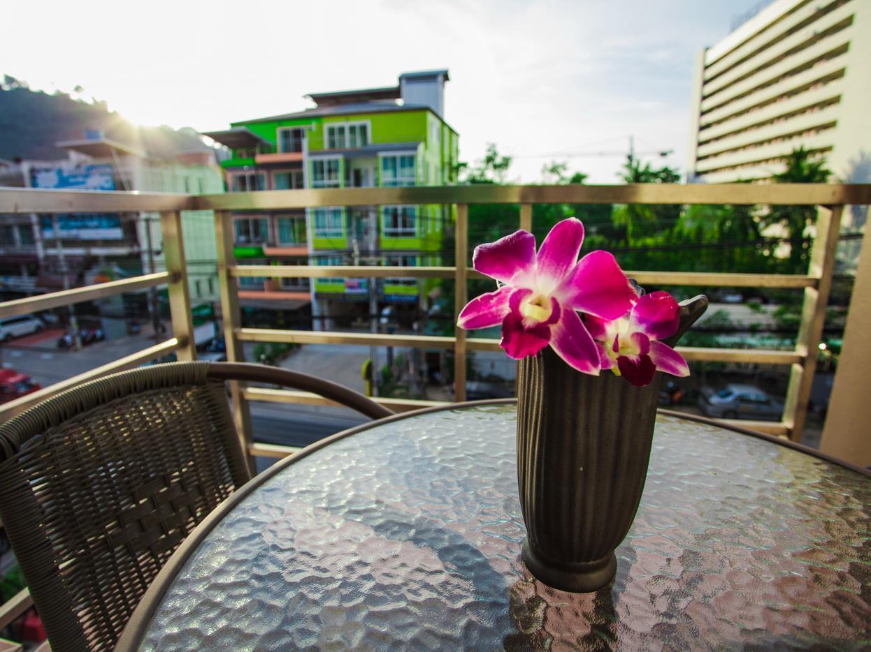 Only Blue Hotel Patong Exterior photo